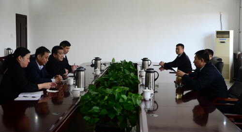 汶上縣委副書記、縣長(zhǎng)李洪文到新風(fēng)光公司調(diào)研
